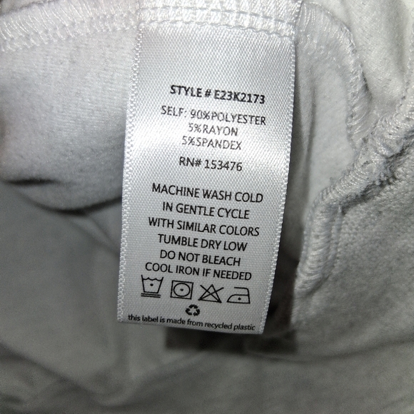 EVEREVE Women M Sweatshirt Light Gray Long Pufg Sleeve Wide Cuff Snaps - Picture 4 of 6